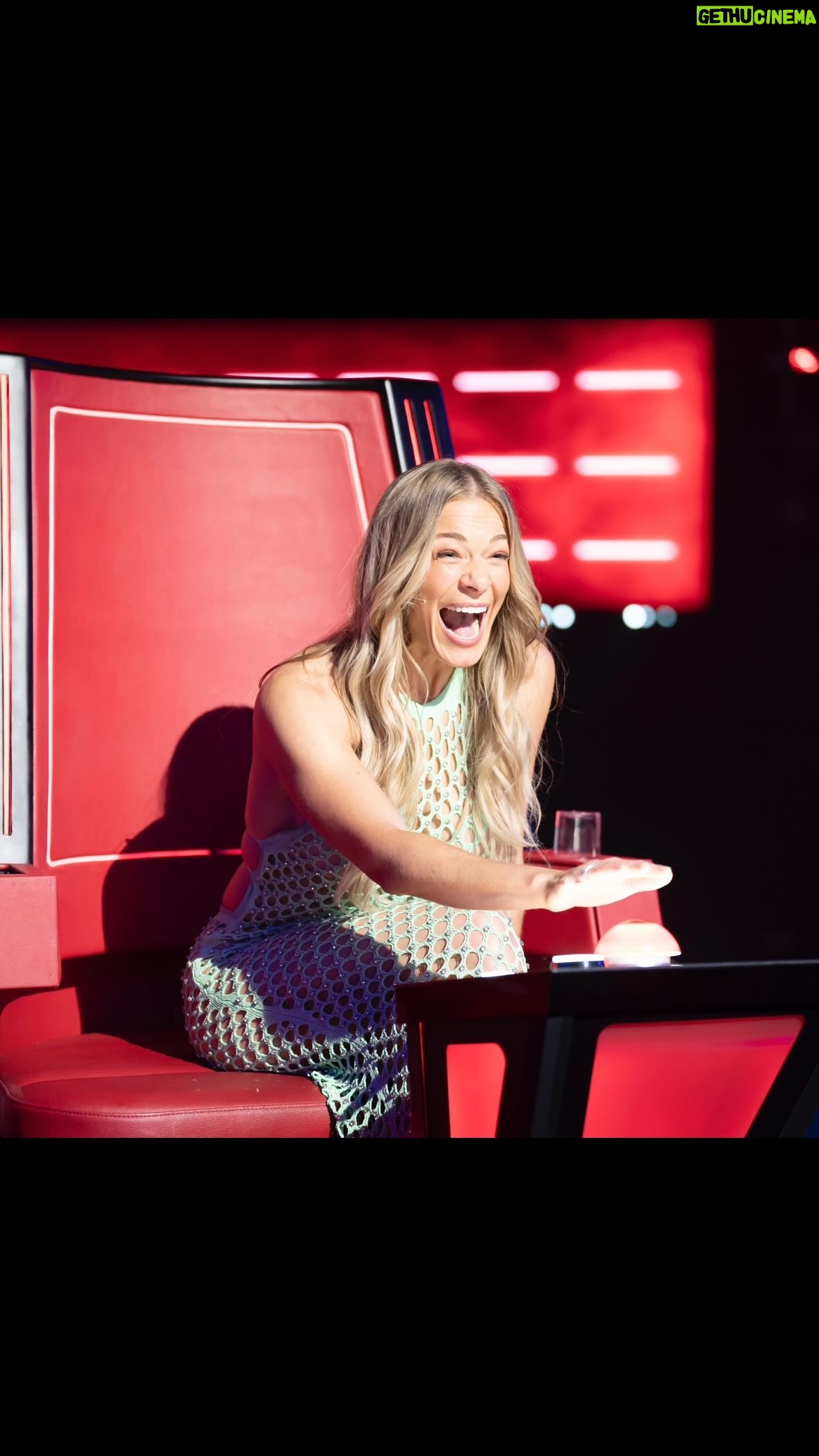 LeAnn Rimes - 11.5K Likes - sweet cookie, my youngest @thevoiceau artist! i’m SO happy to not only have you on #teamleann but also have some new inspiration for future ‘can’t fight the moonlight’ performances 😉
i’m such the protective big sis to this one! @iamcookierobinson
#cantfightthemoonlight #coyoteugly #thevoiceau