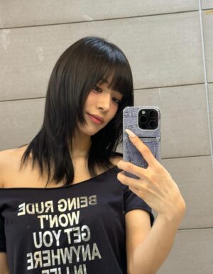 Lee Chae-young Instagram - 🐾