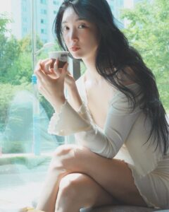 Actress Lee Hae-in HD Photos and Wallpapers August 2024