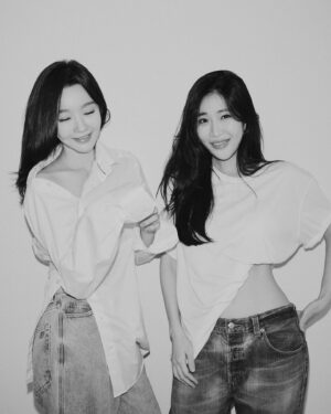 Lee Hae-ri Instagram - -사진 많음 주의-

새 소속사에서 새로운 분들과 함께하게 되었어요!!
앞으로의 다비치 활동이 설레고 기대됩니다아아
열심히 불태워볼게효❤️많관부