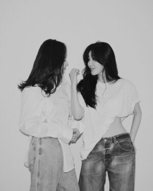 Lee Hae-ri Instagram - -사진 많음 주의-

새 소속사에서 새로운 분들과 함께하게 되었어요!!
앞으로의 다비치 활동이 설레고 기대됩니다아아
열심히 불태워볼게효❤️많관부