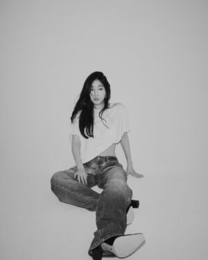 Lee Hae-ri Instagram - -사진 많음 주의-

새 소속사에서 새로운 분들과 함께하게 되었어요!!
앞으로의 다비치 활동이 설레고 기대됩니다아아
열심히 불태워볼게효❤️많관부