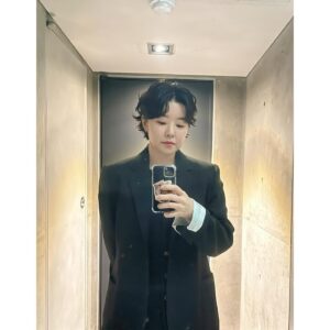 Lee Min-ji Instagram - #대단한단편영화제
모두 고생하셨습니다👍🏻
처음 맡은 폐막식 사회여서 많이 부족했어도
이해 부탁드립니다!🥹
그래도 덕분에 오랜만에 꾸미고 기분이 조크든여😆