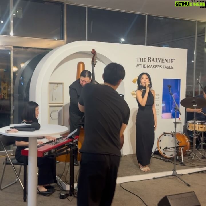 Lee Soo-kyung - 3.1K Likes - .
내가 좋아하는 발베니!!
🤎성수동 팝업스토어🤎
#thebalvenie
#발베니팝업스토어
#성수