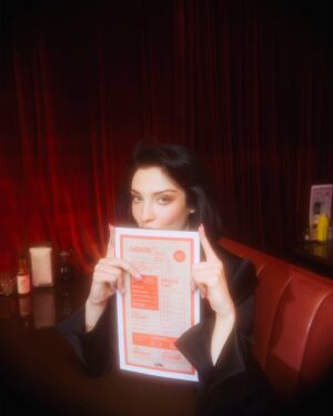 Lera Abova Instagram - You are invited to a private dinner with Miss All Sunday @leraabova
📸 : @Lenneigh