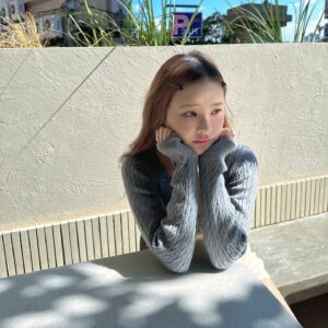 Lin Hana Instagram - 特地來吃天母限定豬排飯
竟然…⋯⋯賣完惹ꉂꉂ(⌯˃̶᷄ ꈊ˂̶᷄⌯)
QQ….飲控的解放日瞬間🙃🙃🙃
但還是有喝到好喝的草莓奶昔
彌補到我的心靈(ఇ ◝‿◜ ఇ)💛
#子珊穿搭
全身 @caco_tw  @cc.daily_tw 
包包、鞋 @chanelofficial 
#ootdfashion#style#穿搭日常分享
#ootd#wiwt#ootdfashion#穿搭日常

#CCDAILY #CACO #CCDAILYLIFE
#CCDAILYAfterSchool #NEWARRIVAL