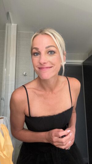 Lindsay Czarniak Instagram - Makeup things. How I got ready for my friends wedding #makeup #sports #family #love