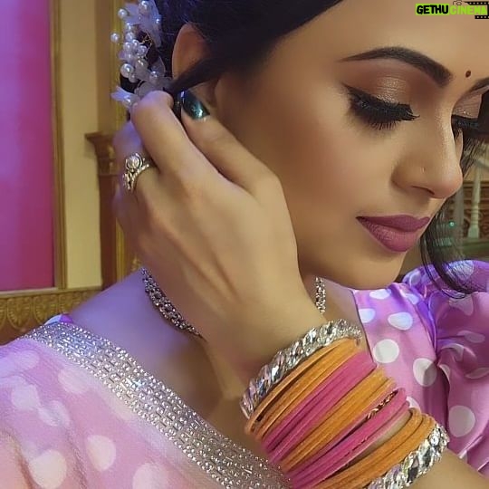 Lipi Mohapatra - 20.4K Likes - "You stole my heart, but I'll let you keep it". ❤️♾️🧿
.
.
#lipi
#reelkarofeelkaro
#trending
#instagram #love
#instalike ##reeitfeelit #love #instalike #viralreels #happysoul #happiness #goodpeople #goodvibes #entertainment