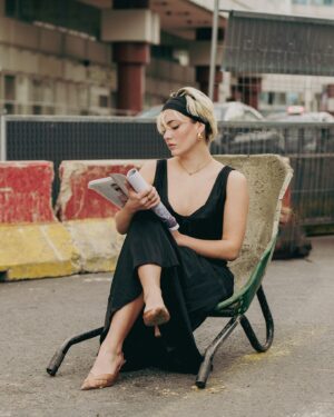 Lola Antolinos Instagram - La Parisienne by @houss_kh 

L’antithèse ultime,
Le paradoxe.