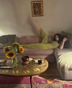 Actress Lola Kirke HD Photos and Wallpapers January 2025