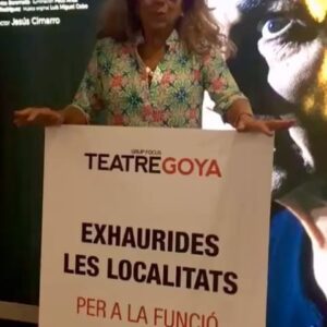 Lolita Instagram - Desde hoy hasta el jueves , me hacéis muy feliz Barcelona ,moltes graçies @teatre_goya @grupfocus_ @pentacionespectaculos @cimarroj @pilarcontrerasgarrido @christianmolca @zapardielarbas #rogermuñoz #lucas #nestor #mariona y a todas y todos los que trabajáis aquí en este teatro , feliz ,