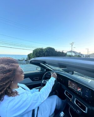 Lorraine Toussaint Instagram - Chillin with my girl in The Bu. So many memories…. Hard times and great times. Celebrating… Life!
