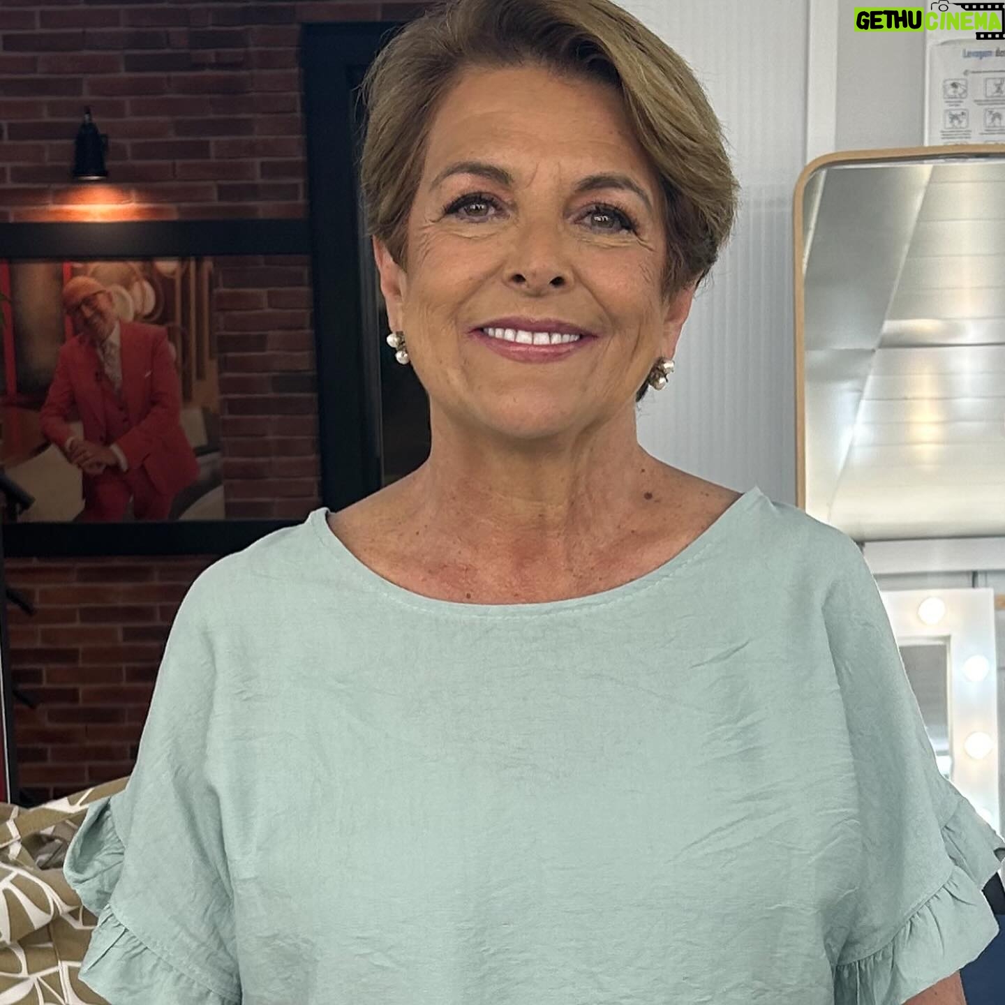Luísa Castel-Branco - 759 Likes - Hoje no @doisas10tvi ❤️❤️❤️❤️ @dailycristina @claudio_ramos @cinha_jardim @gquinaz_10_oficial