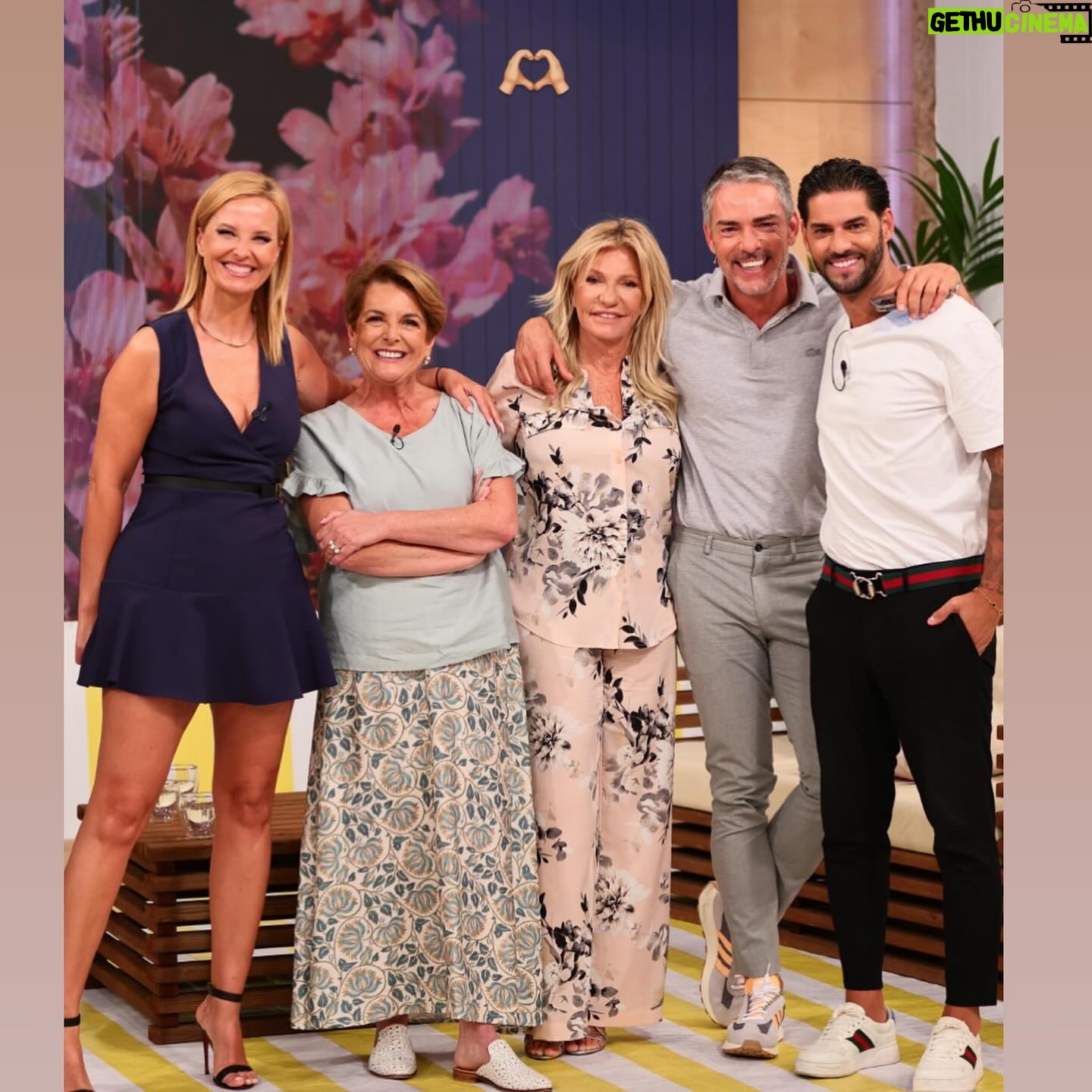 Luísa Castel-Branco - 759 Likes - Hoje no @doisas10tvi ❤️❤️❤️❤️ @dailycristina @claudio_ramos @cinha_jardim @gquinaz_10_oficial
