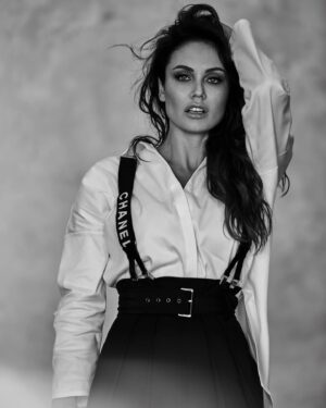 Lyaysan Utyasheva Instagram - Любимые чб🤍🖤

Ph @sunny_blossom 
Style @nadinasmirnova