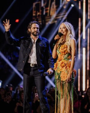 MacKenzie Porter Instagram - Last night we won FEMALE ARTIST OF THE YEAR at the @ccmaofficial awards!!! I say “we” cuz my whole team and family have been working towards this for years and years!! You all know who you are 🫶🏻I love you guys so so damn much. There are so many amazing women in country music and I’m really REALLY proud to be one of them. How fitting the first time I win “female” is the year I became a mom to a lil girl. Thank you guys for letting me live my dream 🙏🏻 gonna go cry now 

📸 @jessica.hood 
Glam @theisarosa 
Stylist @kristaroser 
@clairetjohnson 

@bigloud 🙏🏻🙏🏻🙏🏻