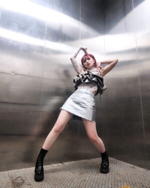 Machico Instagram - C
#キムチクラ ライブ衣装👗
シルバーギラギラぎゃる卍
Styling @tsubasashimoda ❣️
#Machico #韓国 #衣装 #衣装記録