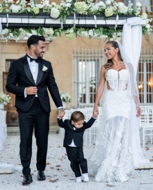 Maddy Burciaga Instagram - 5/09/24 : Un des plus beaux jours de notre vie… réunis pour célébrer notre mariage avec Andrea, nos familles et nos amis qui restera gravé à jamais 🫶🏼💍🥹
