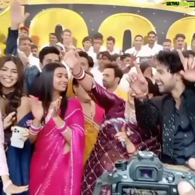 Madhusree Sharma - 1.6K Likes - .
Finally reached this milestone!!
Completed 1000 episodes with our Mannsundar team
What a beautiful journey we shared with you all..
Thankyou 🙏🏽💝💫
#mannsundar #dangaltv #explore #explorepage #madhusreesharma