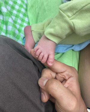 Mae Whitman Instagram - Not to be a Bieber about it but I too just gave birth to our son, Miles. From the moment we heard the first tiny sound out of his tiny piggy mouth we were besotted. He is the kindest, gentlest, smartest, funniest little beebee and he’s our best friend (pretty much exactly like his namesake Uncle Miles @younggoth) 
We are infinitely grateful he chose us as his parents. thank you to @kaiserbente and @carynfields and everyone at @moxiebirth and @huntingtonhospital for guiding our little family through all the unexpected twists and turns safely and with love and grace and to everyone in our circle who has shown us such radical generosity and support. We love you! We’re so happy!♌️ 👶🏼🦁