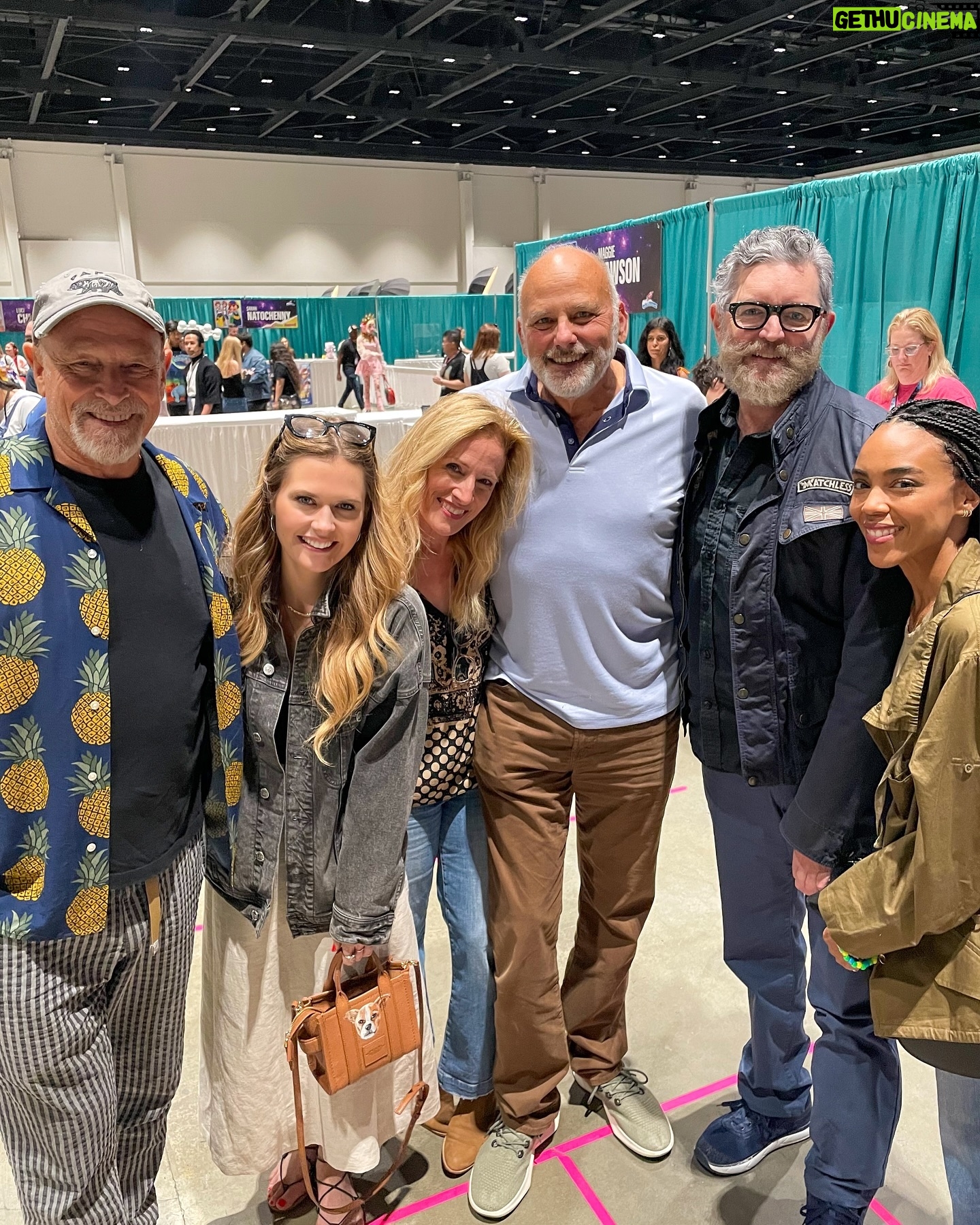 Maggie Lawson - 15K Likes - Thank you @galaxyconsanjose for a very fun weekend ✨🥂🍍 and thank you @manuellamoreirainteriors for my new favorite bag. 🐾
