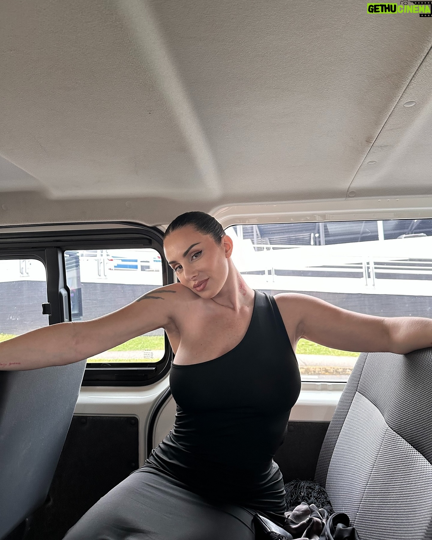 Mala Rodríguez - 38.5K Likes - Con cada dificultad viene una facilidad 🙏🏼✨🪽🪡