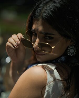 Malavika Sreenath Instagram - Ride polaama? 😉 

📸 @muzammilmooza 🫶🏼