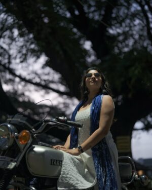 Malavika Sreenath Instagram - Ride polaama? 😉 

📸 @muzammilmooza 🫶🏼