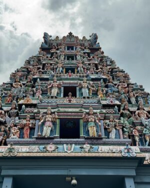 Manimegalai Instagram - Vinayagar chaturthi Temple visit in Singapore 🇸🇬 before going to event. 
God, I always leave my problems to you, since you Deal them better than me 😎 This year also pls takecare of whatever is happening to me & deal it in ur own style, as you always do for me ! Always trust ur timing 😊 Happy Vinayagar chathurthi Wishes to all 🙏