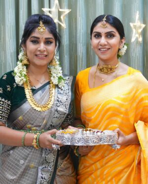 Manjula Paritala Instagram - #loveislove 
#rudved❤️ #manjulanirupam #keerthijaidhanush 

#sisterlove❤️ #dodamma❤️ #amma #son