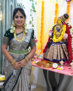 Actress Manjula Paritala HD Photos and Wallpapers November 2024