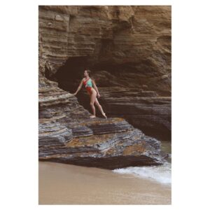 Margo Hayes Instagram - w💧ter c🤍rrier 𓇽♕♒︎𓁹🌊.

home is where the rock and the water meet
natural beauty below my bare feet
i tread carefully 
every sand grain where it should be 
every wave in perfect timing 
reminding me 
to be human, is to be a divine being 
a privilege heavy with responsibility 
however, i am small
the world turns, nothing waits for me 
insignificance makes me feel free
with quiet and patience
I’m learn to just be
the whole universe is already inside of me

🎞️ @taylor._shaffer for @oneoneswim