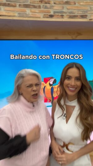 María Cecilia Botero Instagram - En este episodio de BAILANDO CON TRONCOS 🪵 @mariacebotero y @violetabergonzi trataron de enseñar a @lopeztelar @juliantrujilloactor 💥 ¿ustedes qué opinan?