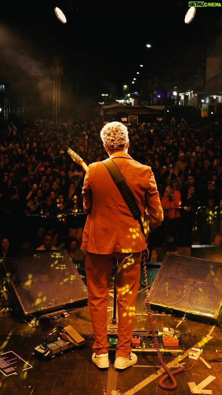 Maria Gadú - 7.6K Likes - Aquecendo pro fim de semana! ❤️
São Thomé, sem palavras, que momento mágico e amanhã nos vemos em Pirenópolis.
clarineta - @manojayv
percussão - @cauesilvapercussao
baixo - @__davidnascimento
luz - @pongaspongas
p.a - @diogoguedes666
monitor - @danielacpastore
produção - #renatotuxa
direção de produção - @paulinhobarroso
roadie - @francababilonia
produção executiva - @popi.itapema
management - @agenciakompasii
filme e foto - @claraalmeidaph