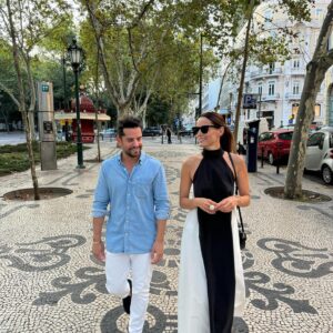 Maria João Bastos Instagram - Fomos à avenida mais bonita de Lisboa para celebrar o meu querido amigo do coração! 
Parabéns meu querido Luís!! Que venham mais 20 anos a comemorar a vida juntos!
Love you both @luisgomes @ricardodevilhena