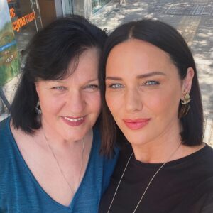 Maria Silvestar Instagram - Happy birthday, Mum 🤍