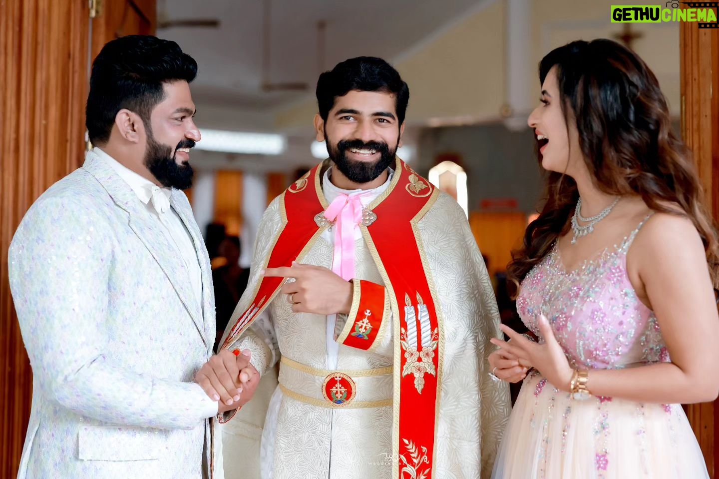 Maria Vincent - 5.3K Likes - A GREAT MARRIAGE IS NOT WHEN THE 'PERFECT COUPLE' COMES TOGETHER. IT IS WHEN AN IMPERFECT COUPLE LEARNS TO ENJOY THEIR DIFFERENCES.... ā„ļø
#marriage