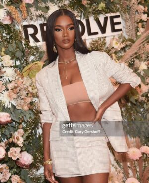 Mariama Diallo Instagram - Countdown to Fashion Week, or month idk anymore

Oh & my bday 🌚 #virgoseason
