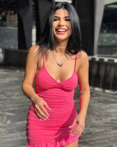 Actress Mariana Ávila HD Instagram Photos and Wallpapers September 2024