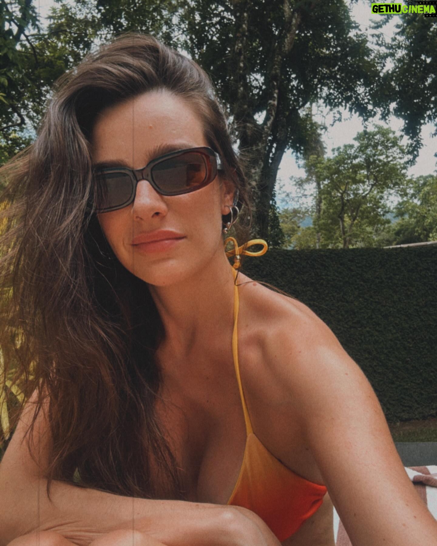 Mariana Molina - 3.9K Likes - deu saudade do verão insalubre no RJ.
falei e saí correndo!
#tbt