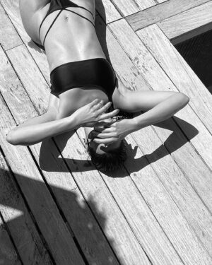 Marianly Tejada Instagram - little black kini 🖤

15% off using ‘MARIANLY15’ 3, 2, 1… Gooo @cdesign.au 👙🥷