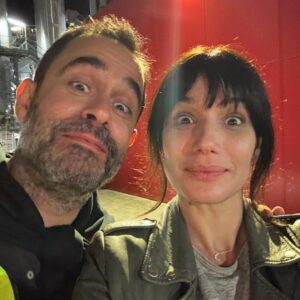 Mariela Garriga Instagram - That’s another wrap for me this year. What to say about this project? I don’t feel like I worked this entire month on the movie @laregladeosha_film because the entire team, both in front of and behind the camera, made this time on set feel like a dream—a sweet game where we were all players. We became a very close family in such a short time! This is why I love making films; we come together to create something special and original for the audience to enjoy afterward. Thank you to all of you who supported me this month and welcomed me into the Osha family with open arms. I love you all, and you’ll be forever in my heart. I hope our paths cross again. See you at the premiere. Big hug. Mariela/Belén 💕🎉🎬 Eskerrik asko
#bilbaocity #moviemaking #laregladeosha