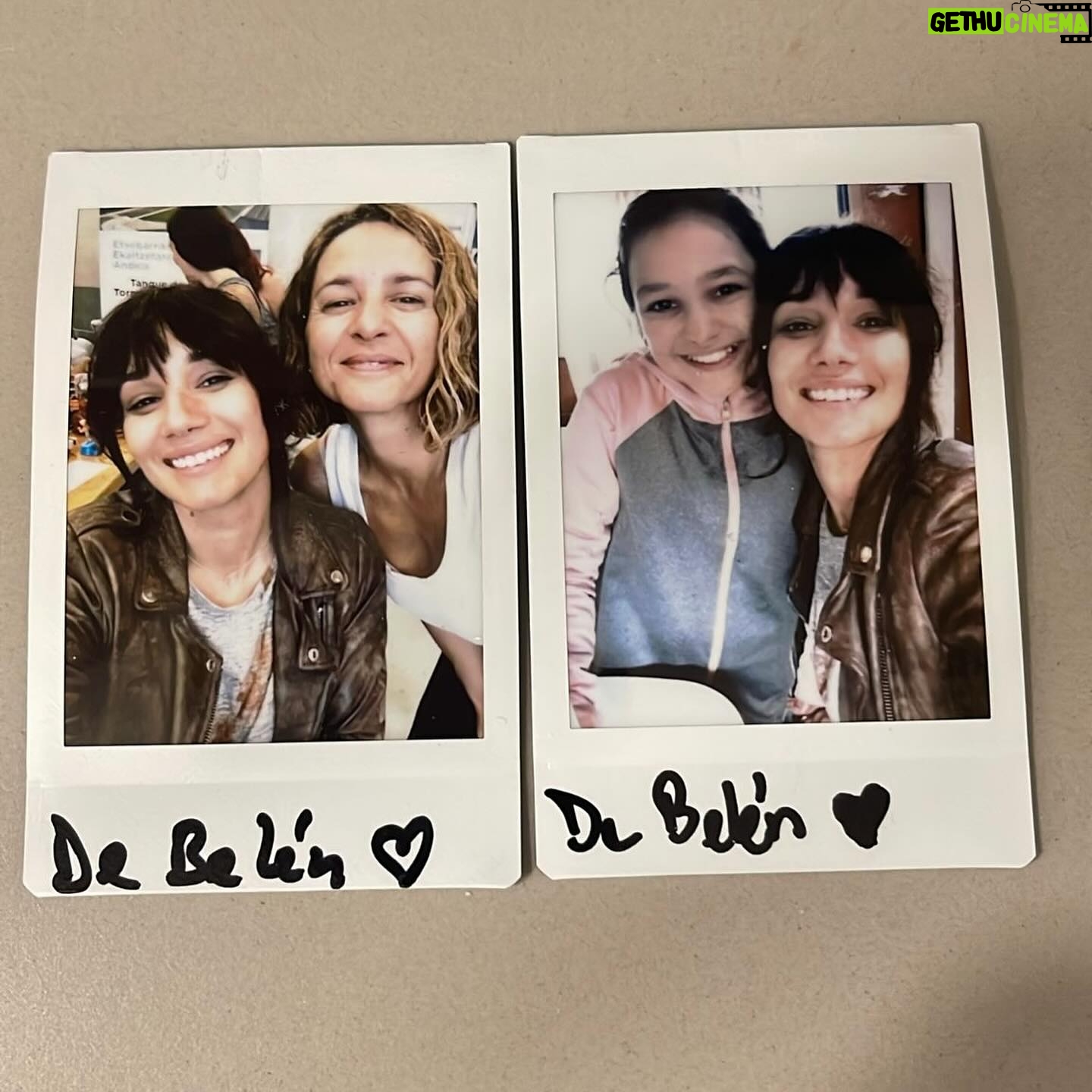 Mariela Garriga - 1.4K Likes - That’s another wrap for me this year. What to say about this project? I don’t feel like I worked this entire month on the movie @laregladeosha_film because the entire team, both in front of and behind the camera, made this time on set feel like a dream—a sweet game where we were all players. We became a very close family in such a short time! This is why I love making films; we come together to create something special and original for the audience to enjoy afterward. Thank you to all of you who supported me this month and welcomed me into the Osha family with open arms. I love you all, and you’ll be forever in my heart. I hope our paths cross again. See you at the premiere. Big hug. Mariela/Belén 💕🎉🎬 Eskerrik asko
#bilbaocity #moviemaking #laregladeosha