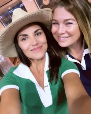 Marika Domińczyk Instagram - What a week! Thank you @shondarhimes for an epic time at the @usopen. When the #scandal #family get together it’s always #magic. So many pictures , will be posting this for awhile 😂 love you all. @scottkfoley @ktqlowes @shappyshaps @linnysuelowy @jeffperryreal @bellamyyoung @tonygoldwyn @lynpaolo Also was amazing to see more @shondaland fam . Mini #reunion for me! 🤣@greysabc @ellenpompeo & @jasonwinstongeorge 🎾 #tennis @chrissieevert @rennaestubbs @bigfoe1998 😘