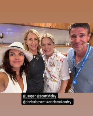 Marika Domińczyk Instagram - What a week! Thank you @shondarhimes for an epic time at the @usopen. When the #scandal #family get together it’s always #magic. So many pictures , will be posting this for awhile 😂 love you all. @scottkfoley @ktqlowes @shappyshaps @linnysuelowy @jeffperryreal @bellamyyoung @tonygoldwyn @lynpaolo Also was amazing to see more @shondaland fam . Mini #reunion for me! 🤣@greysabc @ellenpompeo & @jasonwinstongeorge 🎾 #tennis @chrissieevert @rennaestubbs @bigfoe1998 😘