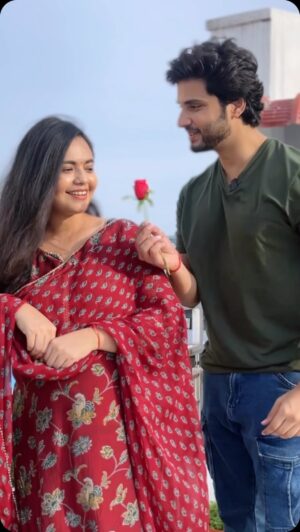 Marina Abraham Instagram - Shortest Love Story 👻 Don’t Miss the END 🤪

#trendingnow #creatingmemories #couplegoals #trendingreels #couplereels #trendingaudio