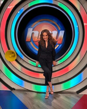 Marisol del Olmo Instagram - Hoy… ¡En Hoy! ⭐️📺🎥. Gracias @andy___rodriguez por la entrevista a #jezabel 🫶🏻😈 Gracias @andrealegarreta y @galileamontijo por recibirme en su foro. 🫶🏻 No se pierdan @elangeldeauroraof de lunes a viernes  4:30 🕟 por @canalestrellas 📺