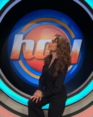 Marisol del Olmo Instagram - Hoy… ¡En Hoy! ⭐️📺🎥. Gracias @andy___rodriguez por la entrevista a #jezabel 🫶🏻😈 Gracias @andrealegarreta y @galileamontijo por recibirme en su foro. 🫶🏻 No se pierdan @elangeldeauroraof de lunes a viernes  4:30 🕟 por @canalestrellas 📺