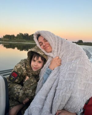 Mariya Efrosinina Instagram - Цілющий вихідний з моїми рідними..

@polyakovamusic люблю!