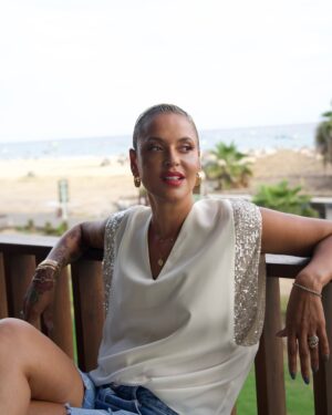 Mariza Instagram - Cabo Verde, terra de cultura, música e amor 🇨🇻